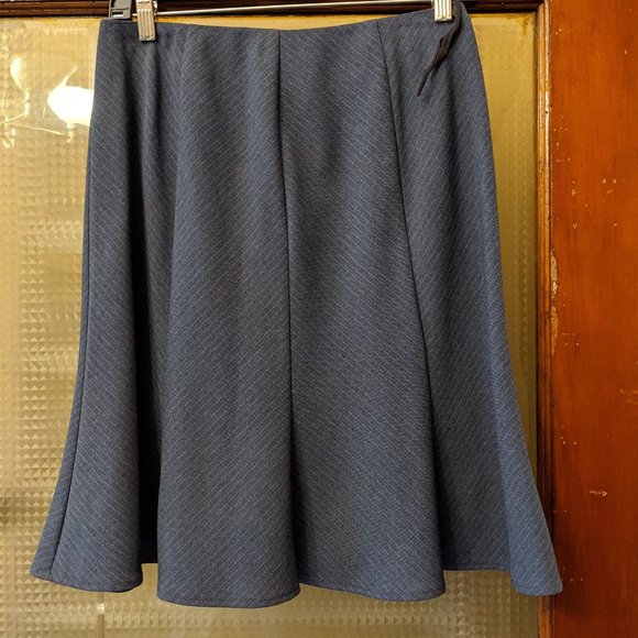 DBY, Skirt Suit Set, Size 8 - Picture 3 of 4